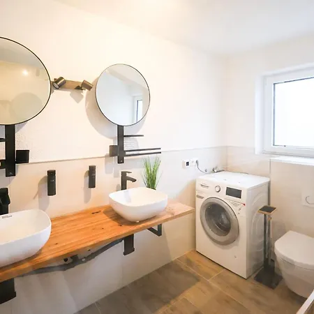شقة Modernes Mit 3 Schlafzimmern Balkon Naehe Europapark Niederschopfheim