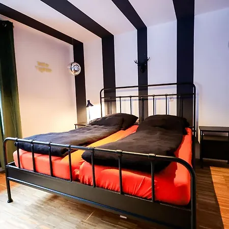 Modernes Mit 3 Schlafzimmern Balkon Naehe Europapark شقة