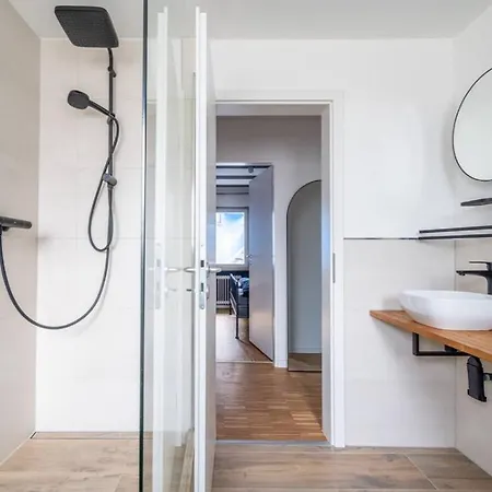شقة Modernes Mit 3 Schlafzimmern Balkon Naehe Europapark *